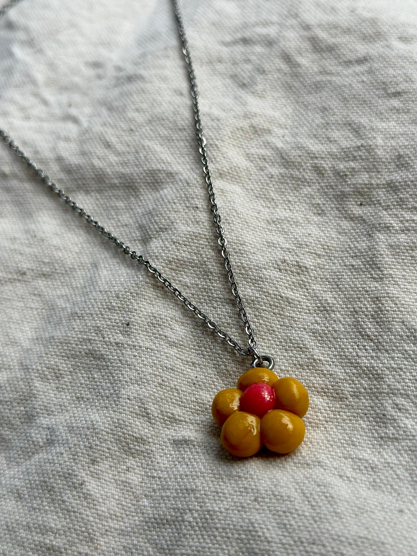 Daisy Necklace